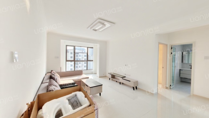 此房南北通透 样板间格局 楼层中上 采光不错 诚意出售-客厅