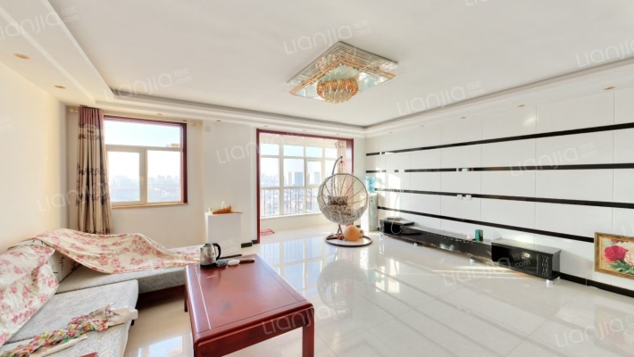 凯旋门朝南一居，精装修，房本满五-卧室