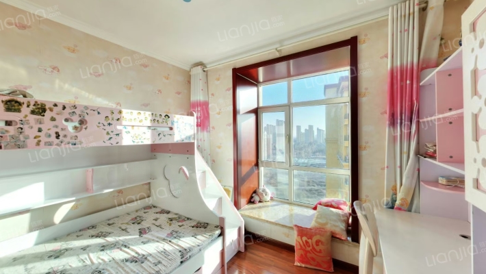 凯旋门朝南两居，房产证满五，带装修-卧室A