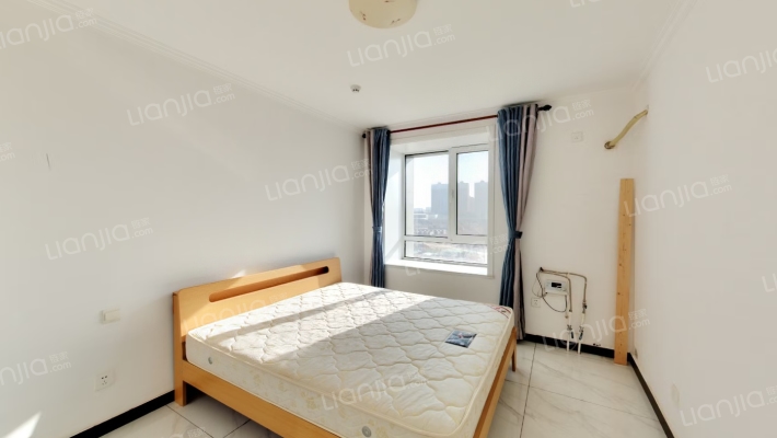 德信公园旁翡翠滨江，南向两居，直接能看到公园-卧室B