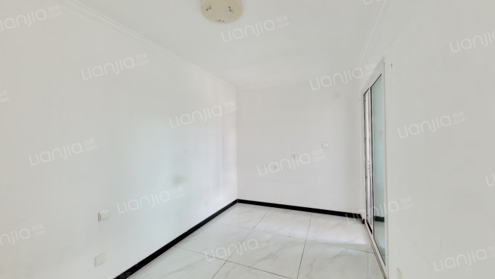 德信公园旁翡翠滨江，南向两居，直接能看到公园-卧室A