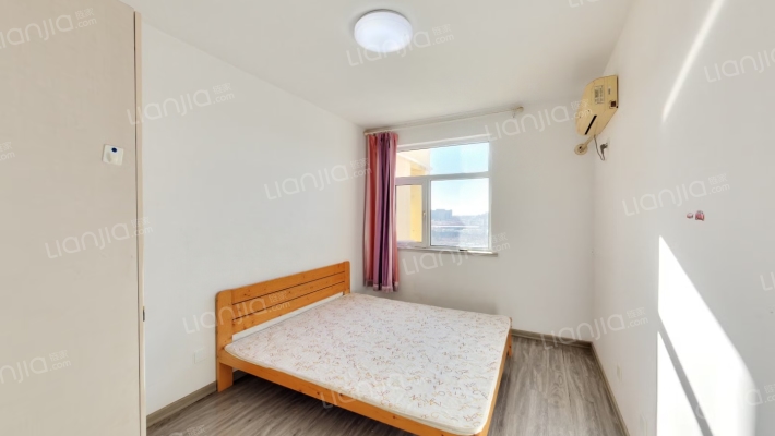 南北通透大两居可三居 满五唯一 好楼层-卧室B