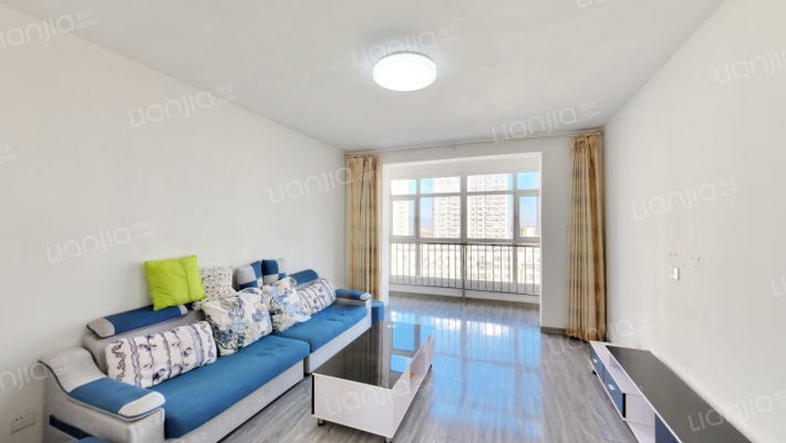 南北通透大两居可三居 满五唯一 好楼层-客厅