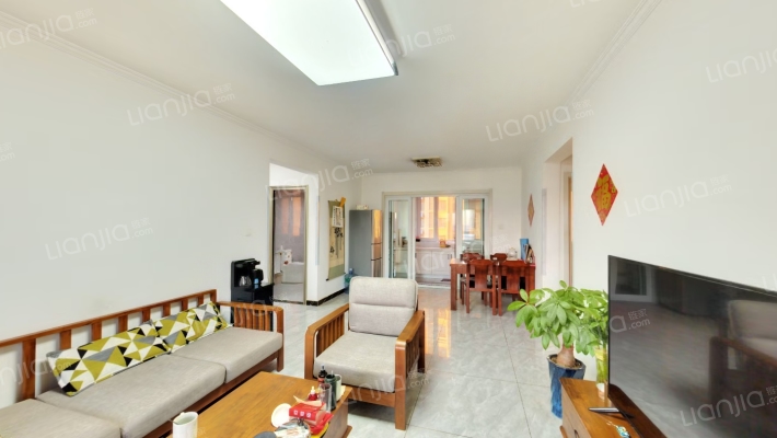 精装三居  房本满二   南北通透-客厅