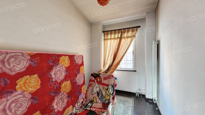 名流丽苑 4室2厅 南 北-卧室E