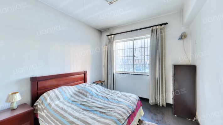 名流丽苑 4室2厅 南 北-卧室C