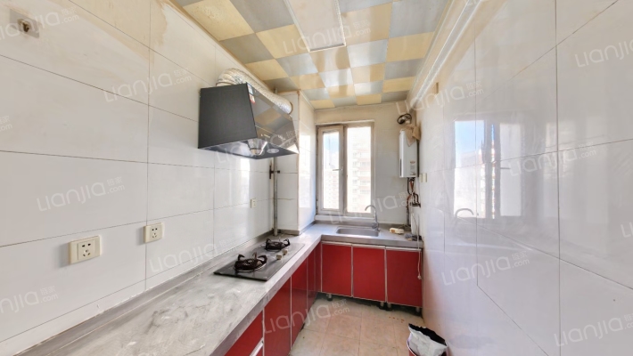 平安D区 中间层 南北通透 三居室 满五唯一-厨房