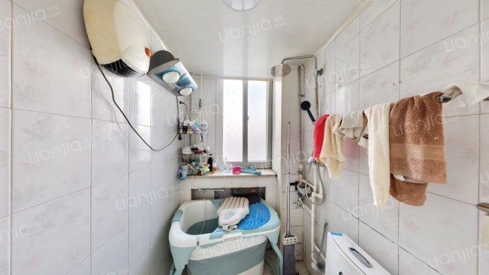 国税局小区大平层精装自住低楼层-卫生间A