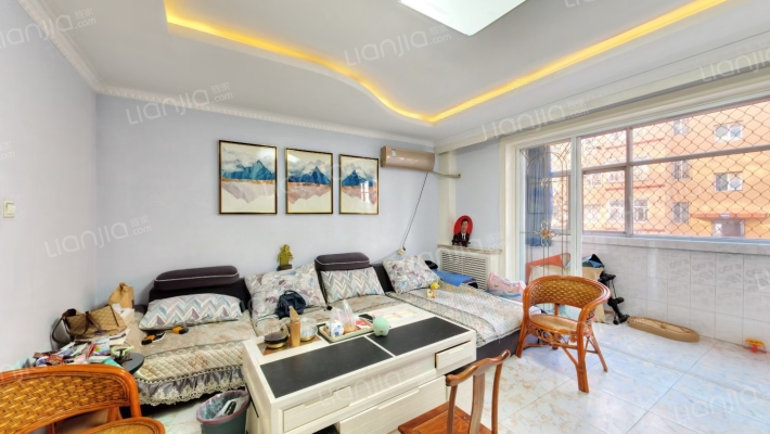 国税局小区大平层精装自住低楼层-客厅