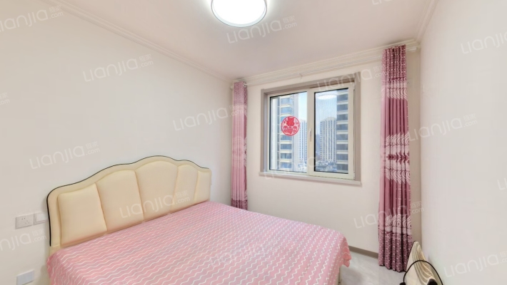 南北通透三居室中间楼层采光充足视野开阔-卧室B