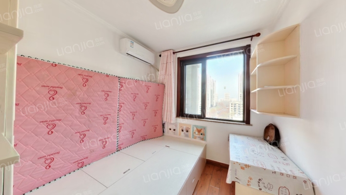 鸿坤理想湾南区 3室2厅 南 北-卧室C