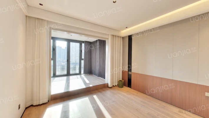 自住精装修 带阁楼 中高楼层 全天采光-卧室A