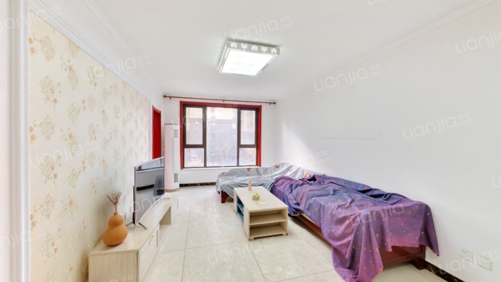 满两年 带装修 诚意卖 有车位 看房随时-客厅