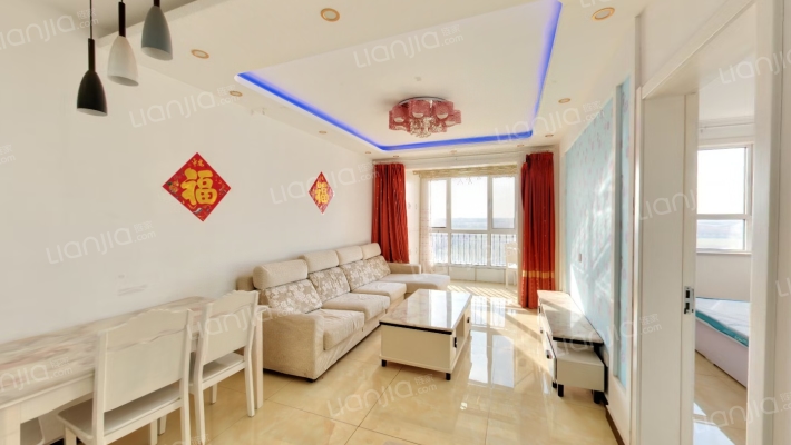 精装修拎包入住  中间楼层无遮挡 视野开阔采光充足-客厅