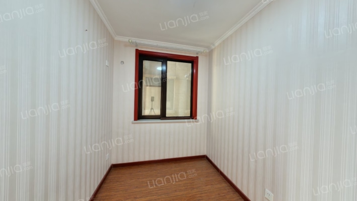 鸿坤理想湾南区 3室1厅 南-卧室B