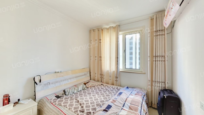 K2狮子城北区 3室2厅 南 北-卧室A