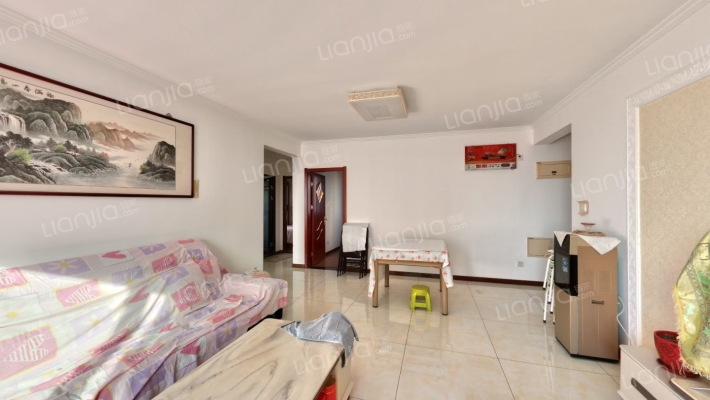 精装修 南北通透4居室 2卫 拎包入住 高楼层-客厅