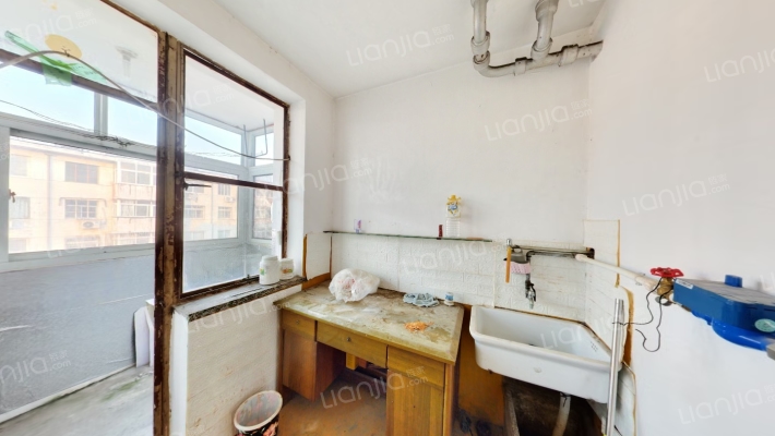 南北通透两居室 满五税费低 停车方便户型方正-厨房