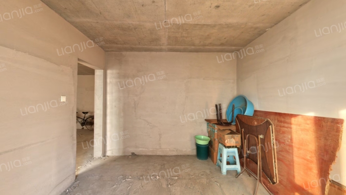 全南向大两居 业主诚心卖 配 合度高 小区临德信公园-卧室B