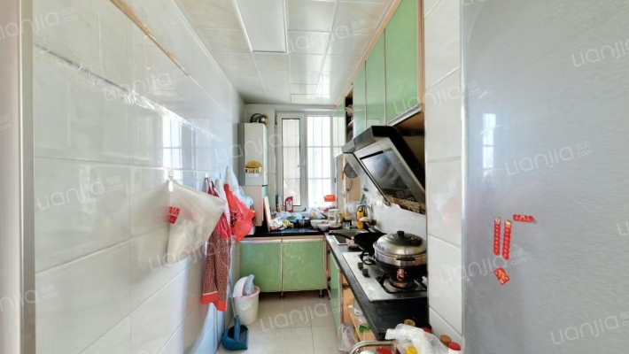 房子朝南两居室，采光无遮挡，房本满二。-厨房