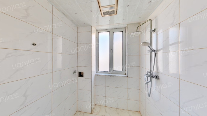 翡翠滨江 1室1厅 西北-卫生间