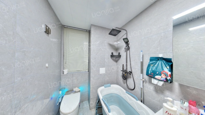 樾府国际 精装三居改四居 实木家具 品牌家电全留下-卫生间A