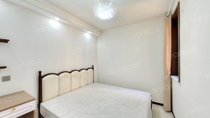 高铁畔精装三居未住拎包就可以入住-卧室A