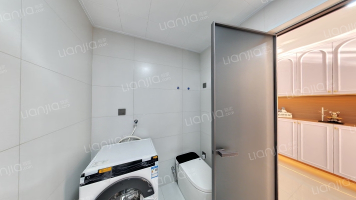 高铁畔精装三居未住拎包就可以入住-卫生间