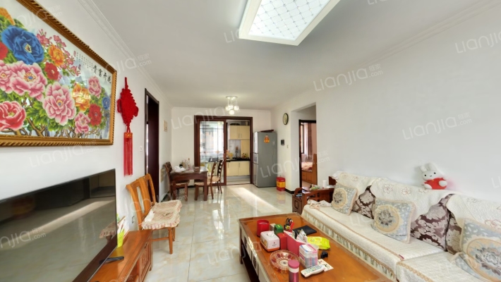 鸿坤 精装大F 中楼层 满五年唯一 无抵押-客厅