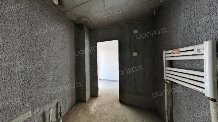 南北向的户型，采光好，户型好，视野好-卫生间