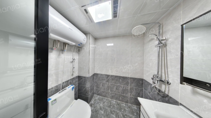 精装婚房|过年买两居可看|税费低房本满五-卫生间