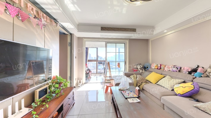 芭缇雅苑二手房实景图