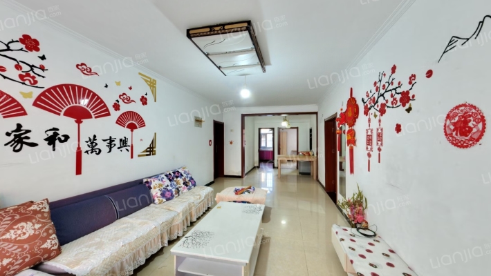 此房南北通透大两居，简单装修，拎包入住-客厅