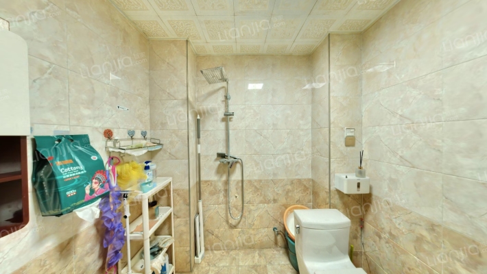 燕赵花园大平层精装自住三居双卫诚意出售-卫生间A