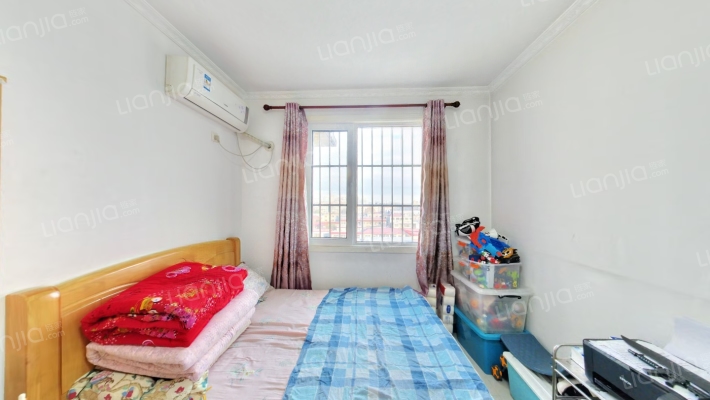 开发区惠友荷园精装南北通透三居-卧室C