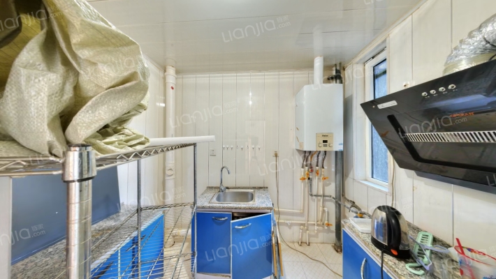 香港豪庭中装，南北通透三居。本满五年-厨房