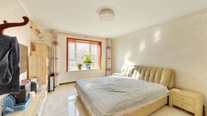 幸福家园 水系园林 南北通透 大五居高品质生活小区-卧室C