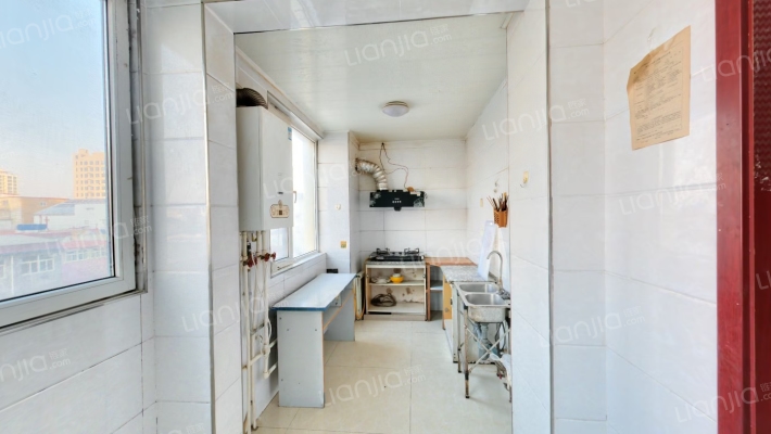 惠友荷园  3居室 南北通透 简装满二 采光好 视野佳-厨房