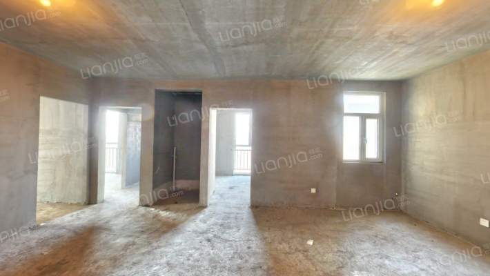 满五唯一 中间楼层 三居采光全天-客厅