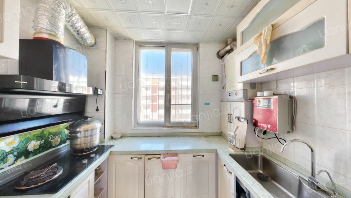 新上板楼南北两居|3层|精装修|业主诚心出售-厨房