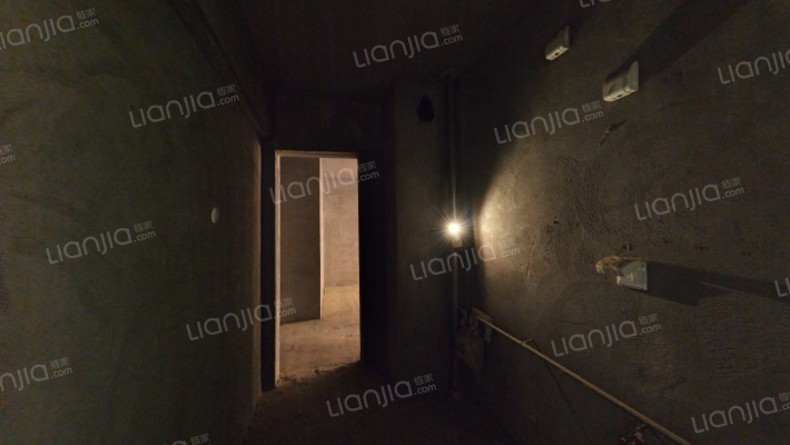 翡翠滨江  两居室 房本满二 中间楼层 看房有钥匙-厨房