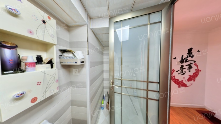 空中花园社区 冠云中路精装两居，实际100平loft户型-卫生间B