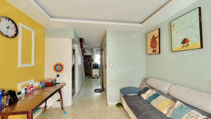 空中花园社区 冠云中路精装两居，实际100平loft户型-客厅