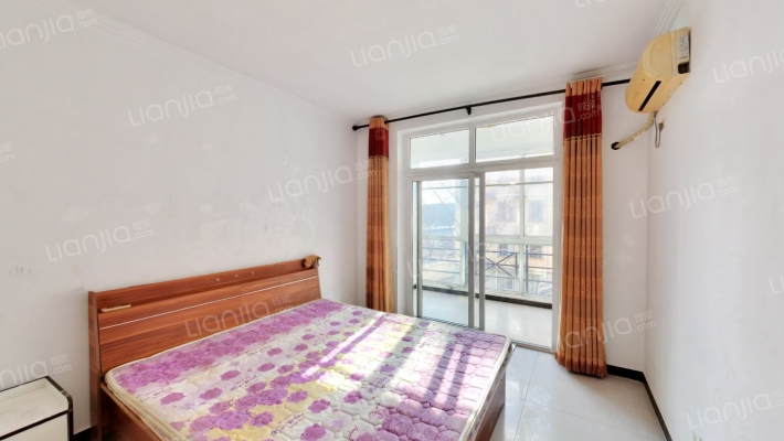 中间楼层，南北通透三居室，满五唯一-卧室B