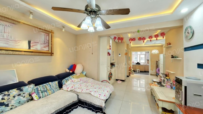 出售天地新城南北通透三居双卫 中高楼层采光无遮挡-客厅