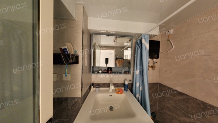 出售牛津花园2居 精装家具家电齐全-卫生间