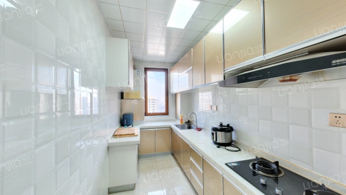 南北通透大三居居室，改善的选择，有本，随时交易-厨房