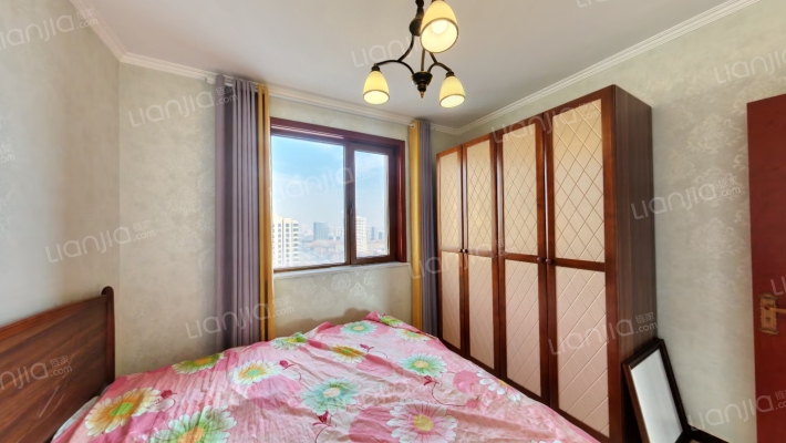 南北通透大三居居室，改善的选择，有本，随时交易-卧室A