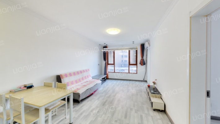 南向三居 小卧室紧挨主卧 可做婴儿房-客厅