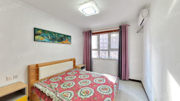 精装修，户型格局方正，视野采光好-卧室A